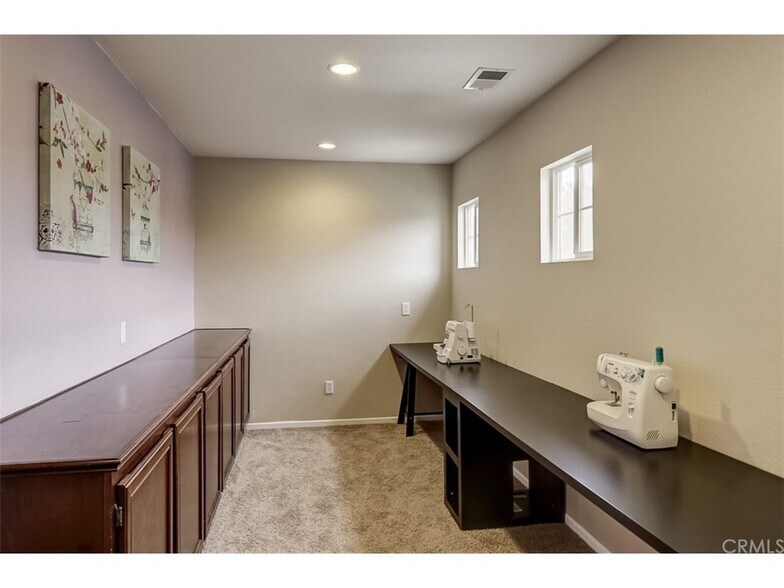 Building Photo - 26426 Mare Ln