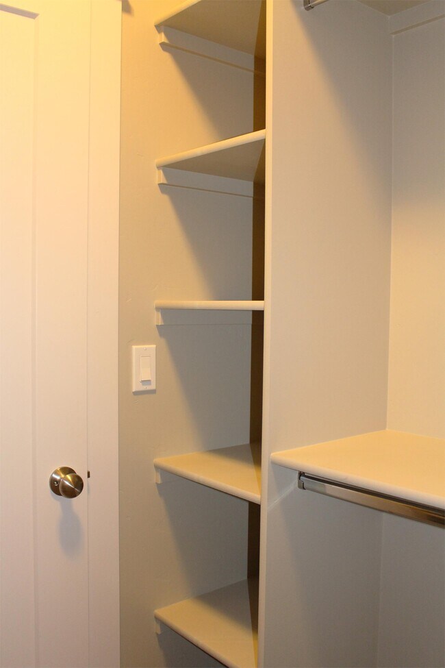 Building Photo - 3846 S Caddis Pl