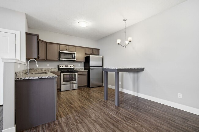 Interior Photo - 1031 Ekstam