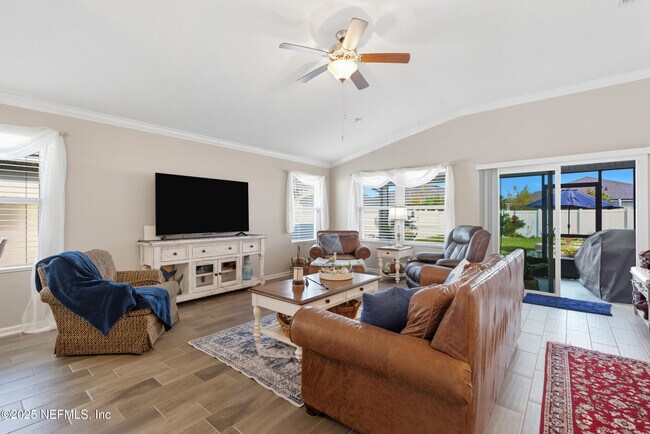 Building Photo - 43 Cardinal Br Ln