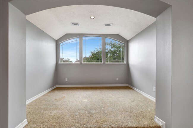 Building Photo - 15510 Marble Canyon Way