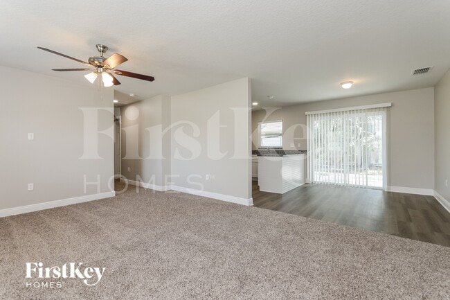 Building Photo - 2004 Cecile St