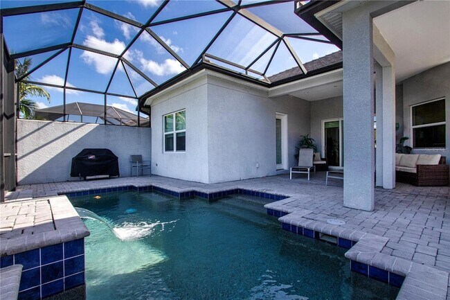 Building Photo - 4940 Tobermory Way
