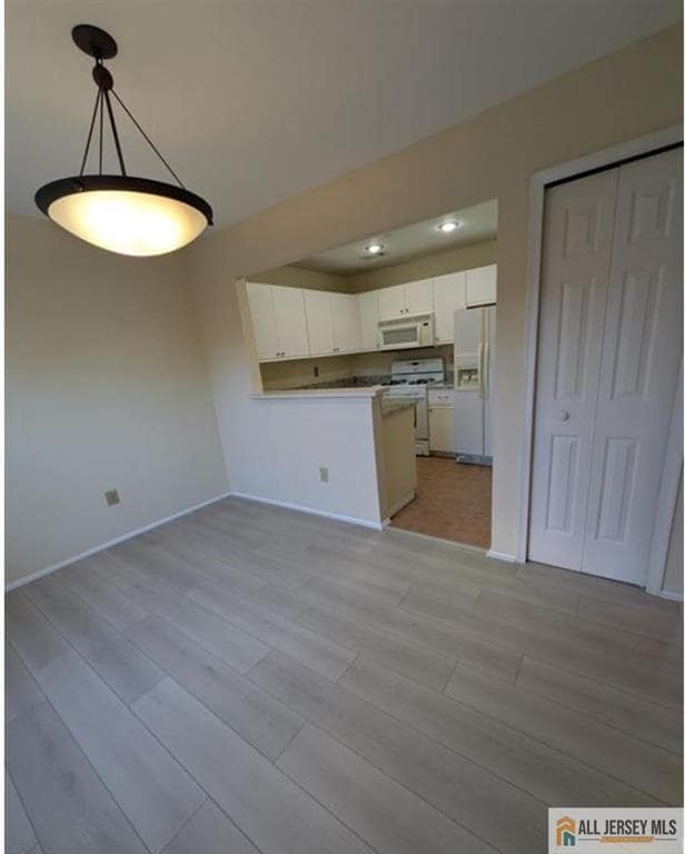 Building Photo - 48 Tanglewood Ct