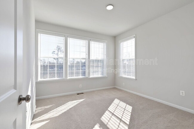 Building Photo - 8010 Wistar Glen Dr