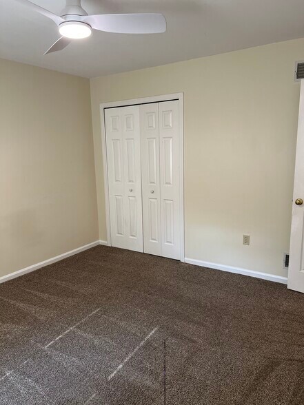 Building Photo - 1520 Tussey Ct