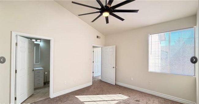 Building Photo - 75 N Valle Verde Dr