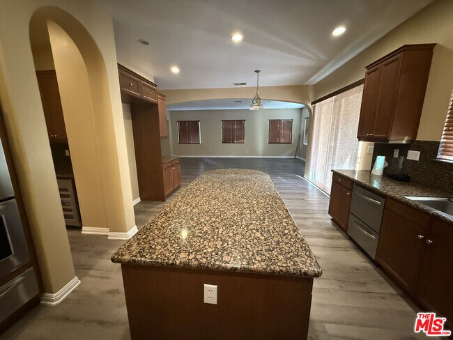 Building Photo - 15725 Glendon Creek Ct