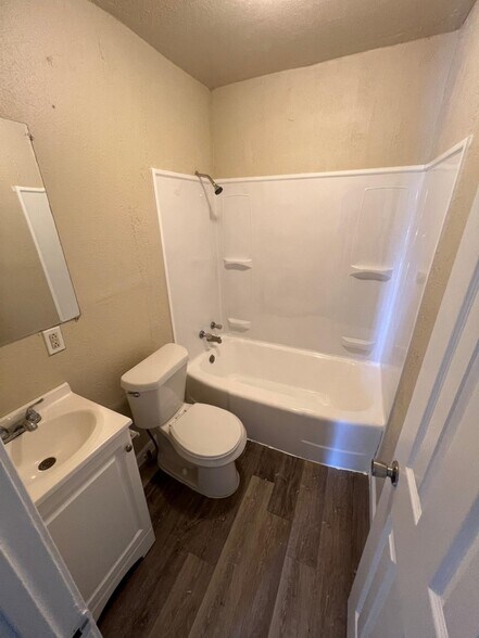 Building Photo - 2804 Cornell St