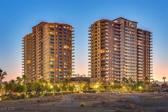 Building Photo - 8255 S Las Vegas Blvd