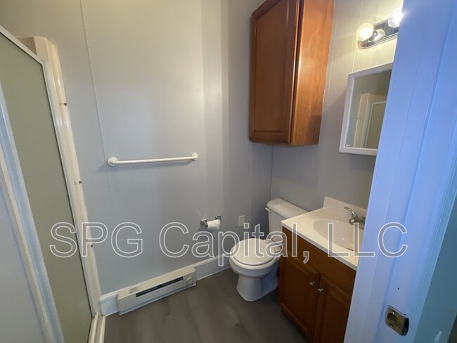 Building Photo - 7402 Lincoln Way W