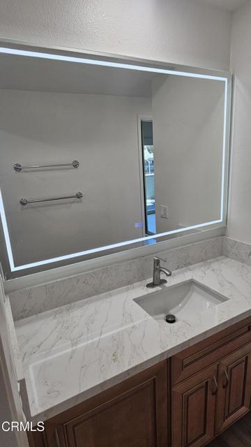 Building Photo - 647 Ocean View Dr