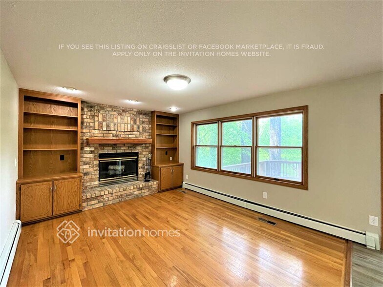 Building Photo - 400 Cimarron Rd