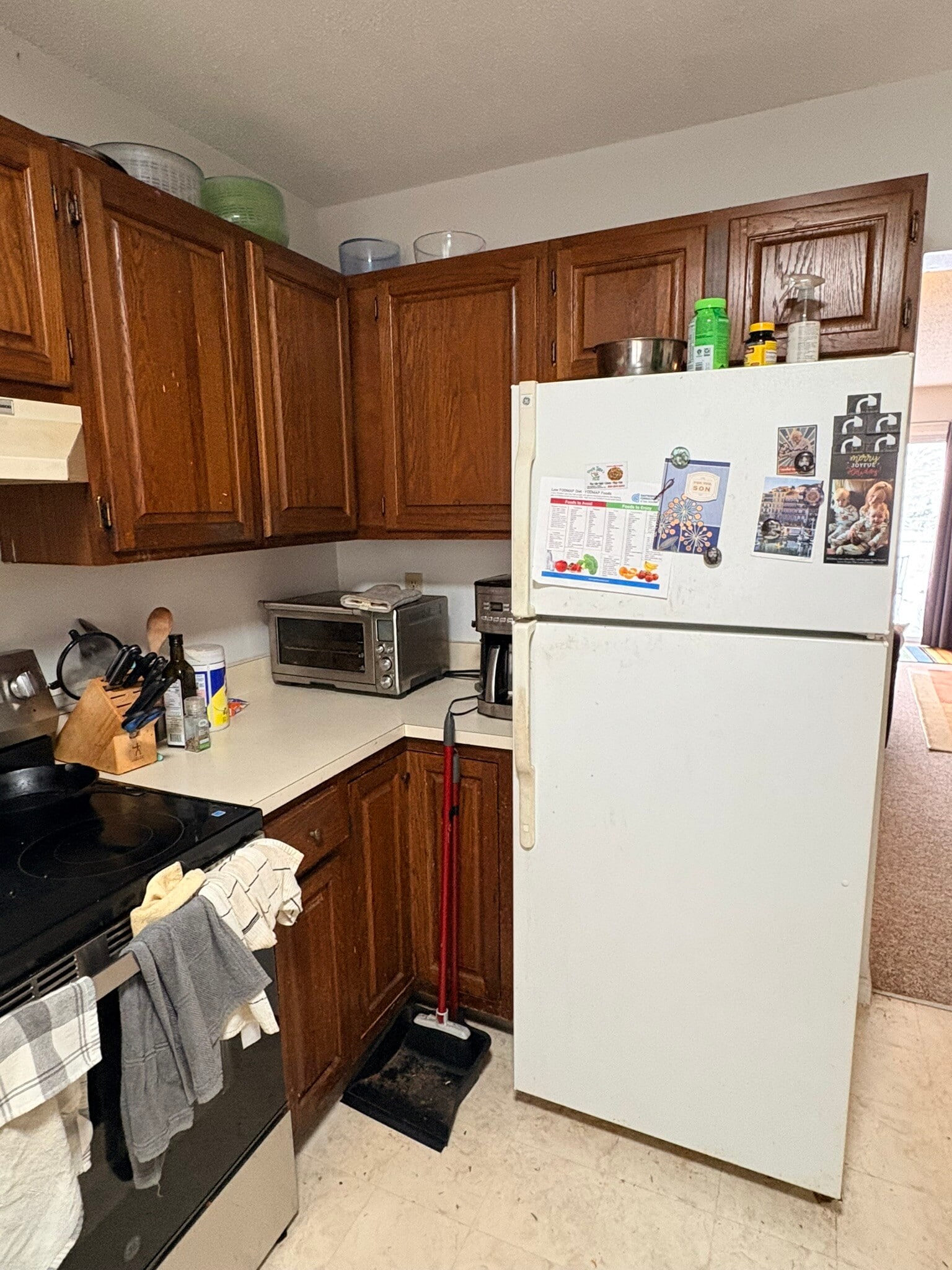 Building Photo - K6 Stonehedge Dr