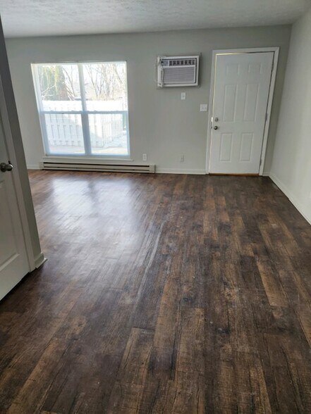 Living Room - 134 Tomahawk Ln