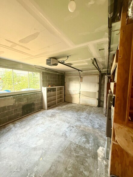 Building Photo - 16511 22nd Ave NE