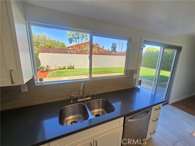 Building Photo - 948 Denver Dr