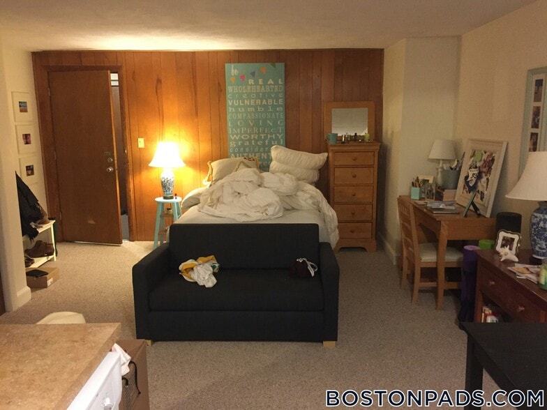 Building Photo - 9 Chester St