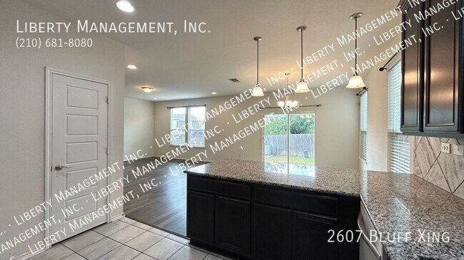 Building Photo - 2607 Bluff Cross