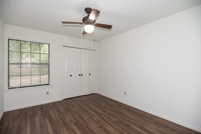 Building Photo - 11513 Juniper Ridge Dr