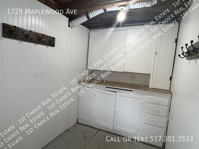 Building Photo - 1729 Maplewood Ave