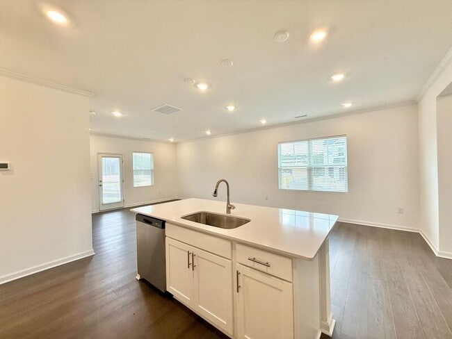 Building Photo - 3111 Allamore Dr