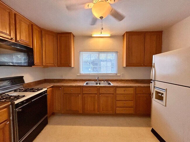 Building Photo - Two Bedroom Home in Muskegon