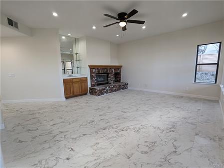 Building Photo - 42057 Parkmont Dr