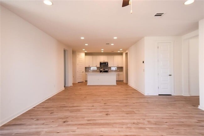 Building Photo - 101 Indian Shoal Dr