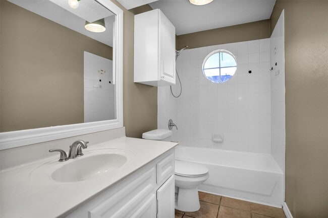 Building Photo - 13068 Hydra Ct