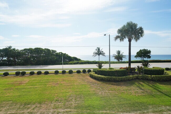 Building Photo - 2727 N Ocean Blvd