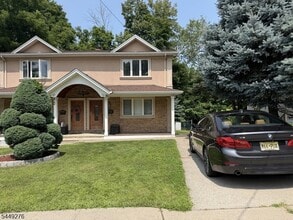 Building Photo - 20 Arch St