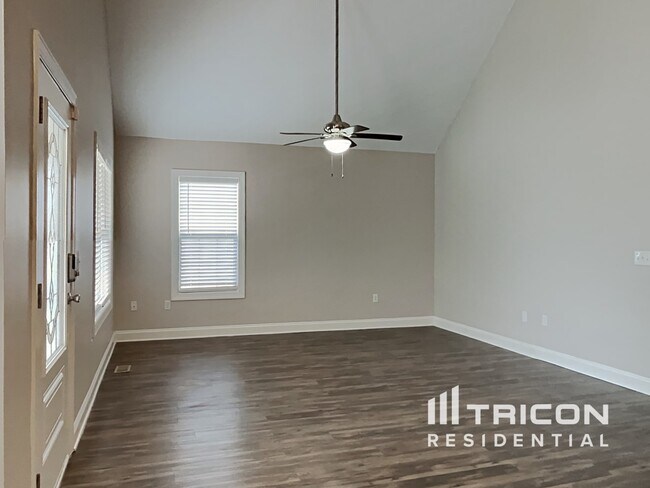 Building Photo - 953 Loch Lomond Cir