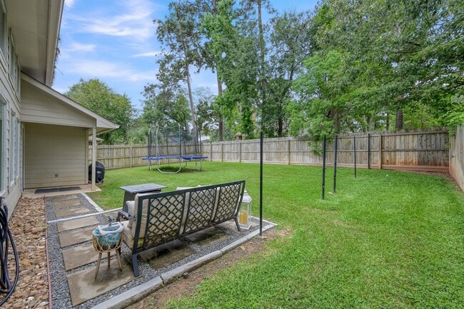 Building Photo - 3215 Canterbury Ln