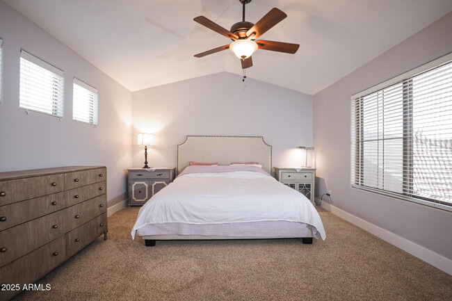 Building Photo - 1950 W Park Pl