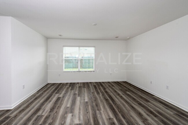 Building Photo - 428 Preston Wy
