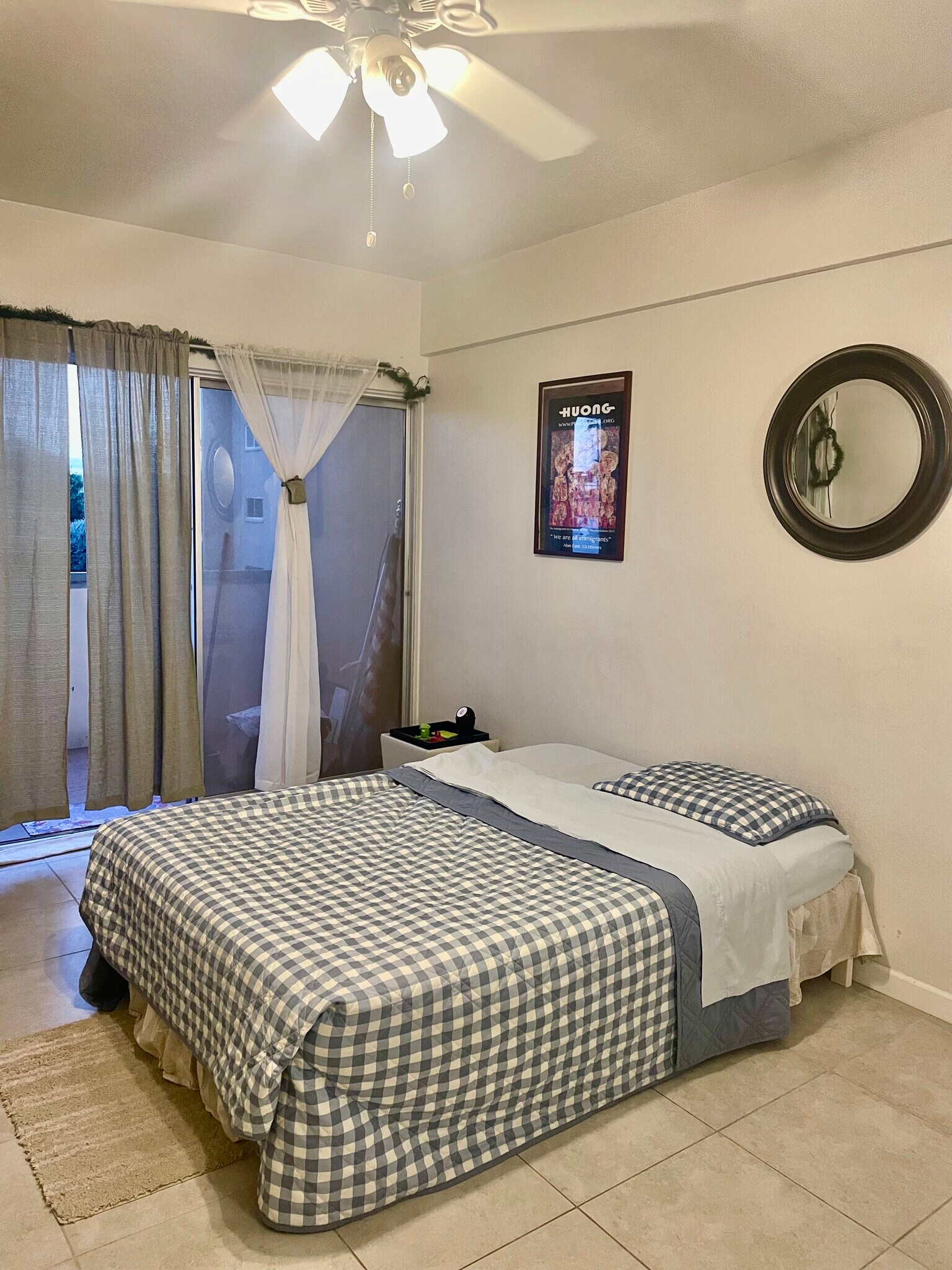 Building Photo - 351 E Thomas Rd