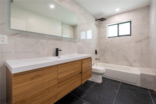 Building Photo - 4700 McKinley St