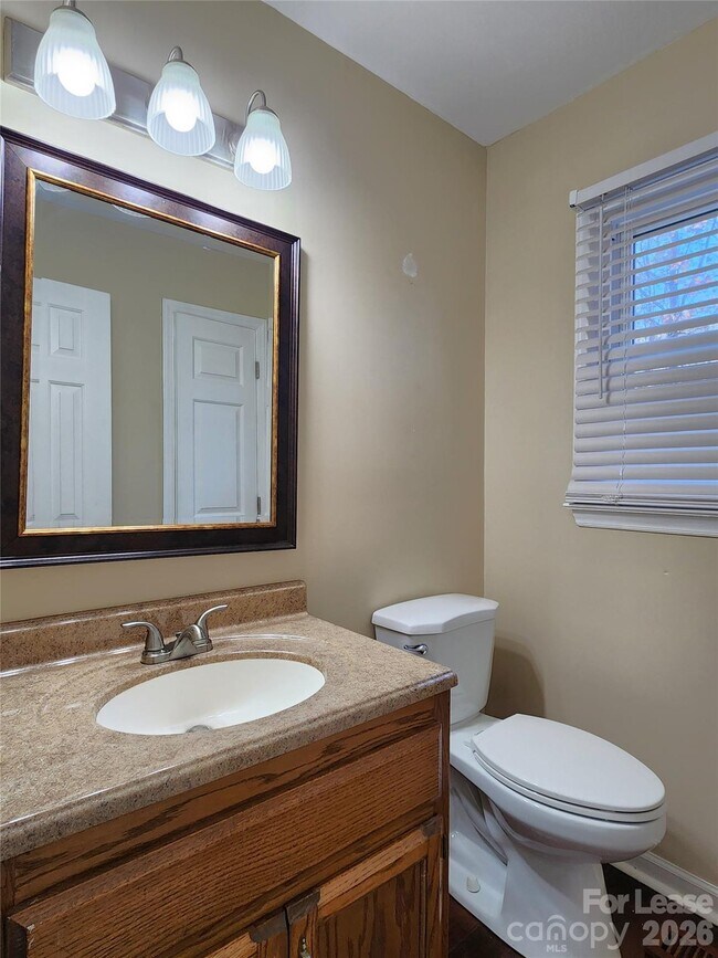 Building Photo - 417 Wintergreen Ct