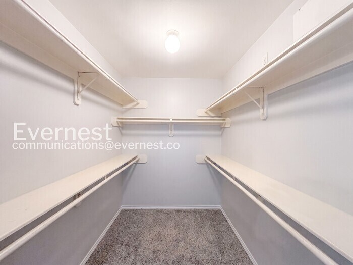 Building Photo - 1625 Oneil St
