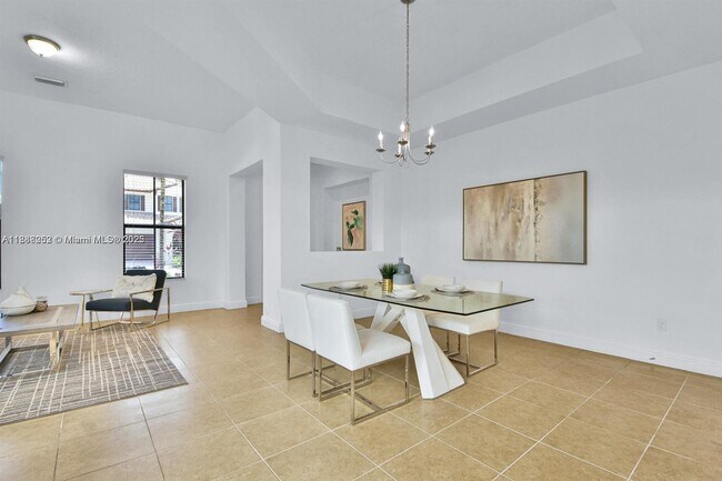Building Photo - 8354 NW 39th Ct
