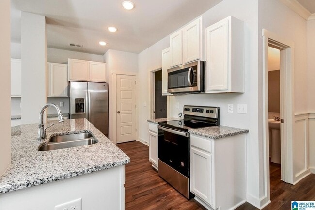 Building Photo - 5545 Cathwick Dr