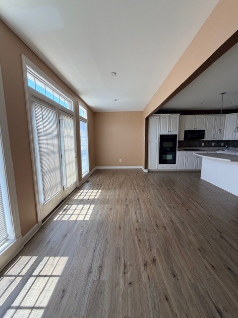 Building Photo - 203 Altair Way