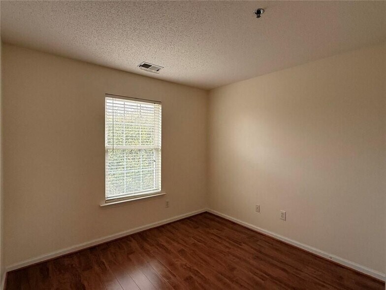 Building Photo - 342 Cottonwood Creek Cir