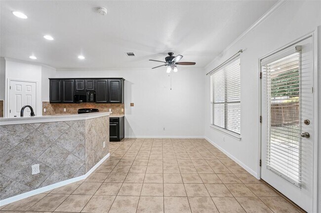 Building Photo - 149 Dolomite Dr