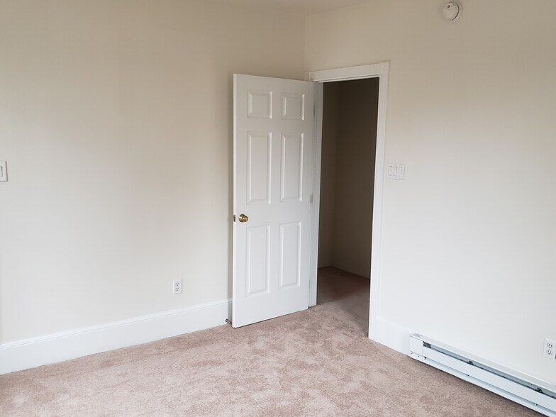 Building Photo - 208 N Penn St