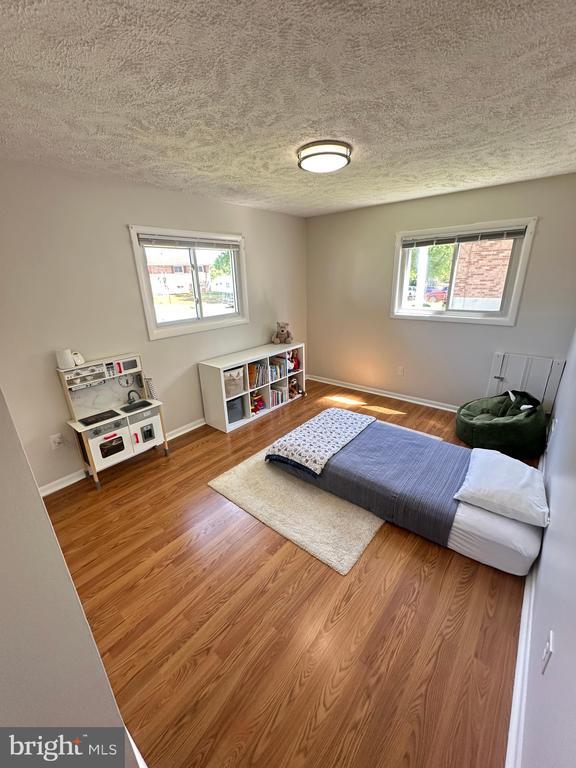 Building Photo - 10411 Farrar Ave