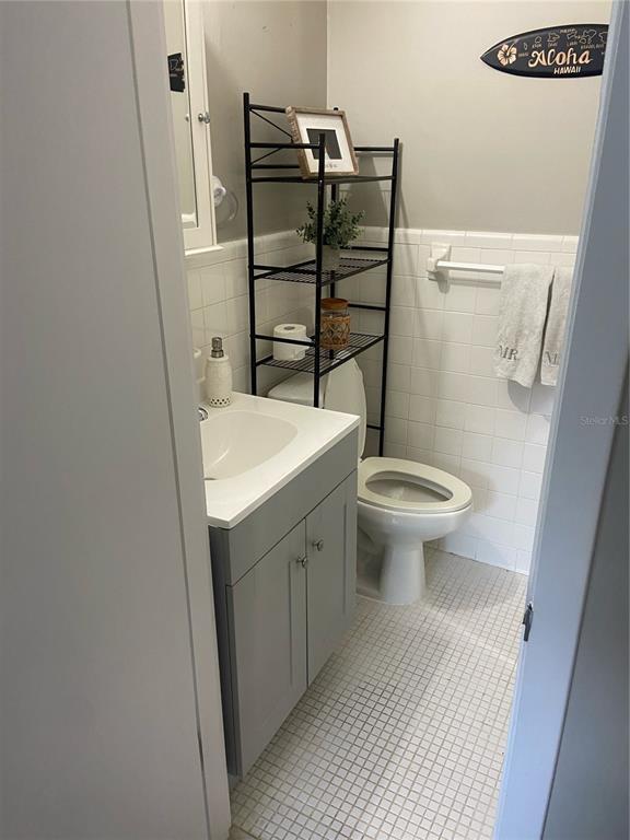 Building Photo - 150 Temple Grove Dr