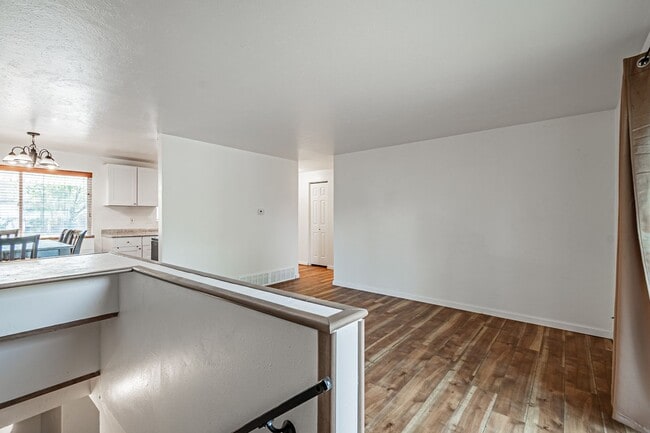 Building Photo - Affordable 4BD, 2BA East Denver Home