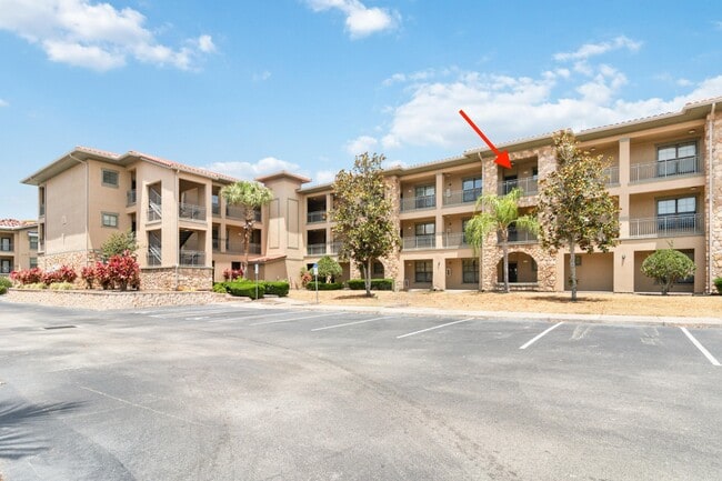 Building Photo - 901 Charo Pkwy